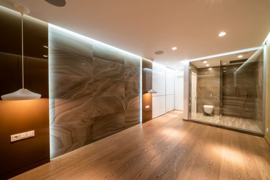 Techos con Iluminación Integrada para Baños: Tendencias y Soluciones Modernas